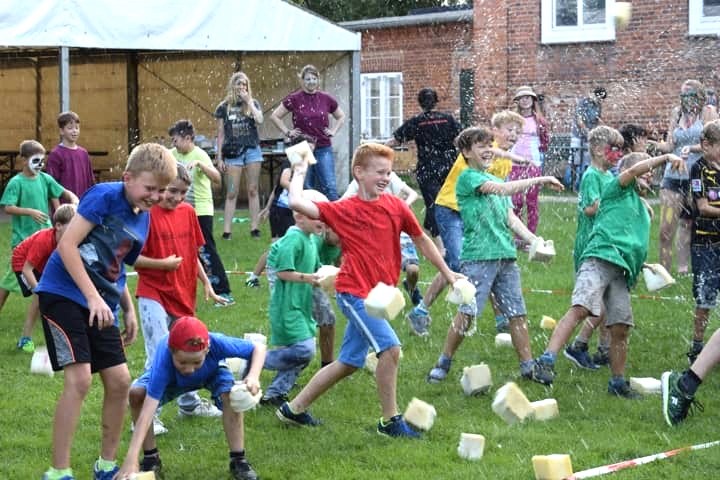 Wasserschlacht im Schlosspark