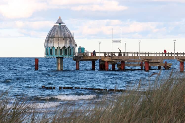 Tauchglocke an der Seebrücke Zingst