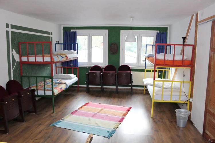 Mehrbettzimmer im Holzhaus Lernort Raben Steinfeld