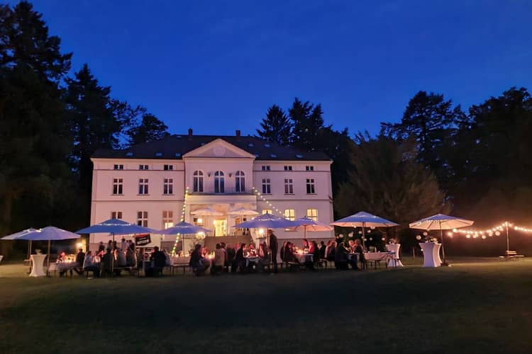 Jugendschloß Neu Sammit Veranstaltung