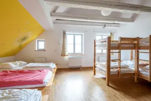 Gruppenunterkunft MV | Landwert Schulbauernhof | Pusteblumen-Zimmer im Gutshaus