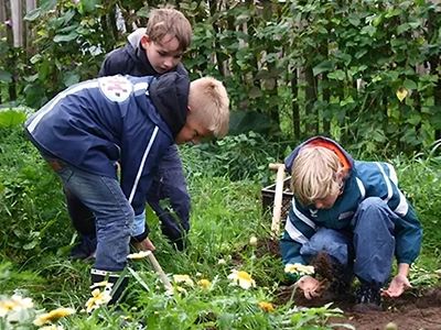 Gruppenunterkunft MV - Landwerthof Schulbauernhof - Garten