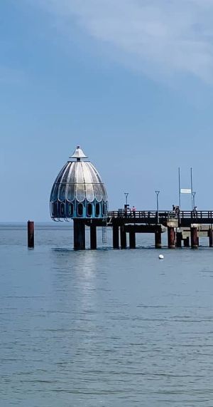 Tauchglocke an der Seebrücke Zingst