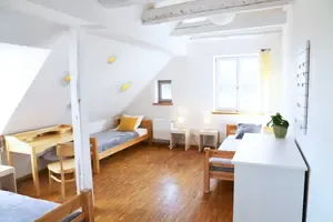 Gruppenunterkunft MV | Landwert Schulbauernhof | Margariten-Zimmer im Gutshaus