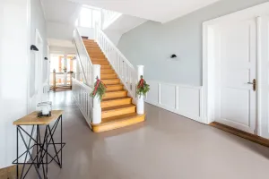 Gruppenunterkunft MV | Landwert Schulbauernhof | Flur - Aufgang